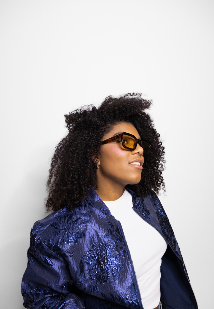 Talore is een vrouwelijke DJ en producer uit Nederland. Haar sound combineert Afrohouse, Afrobeats, African Rhythms, Kawina, DancehalL — een unieke mix van ritme en energie. taloremusic. FOLLOW my journey